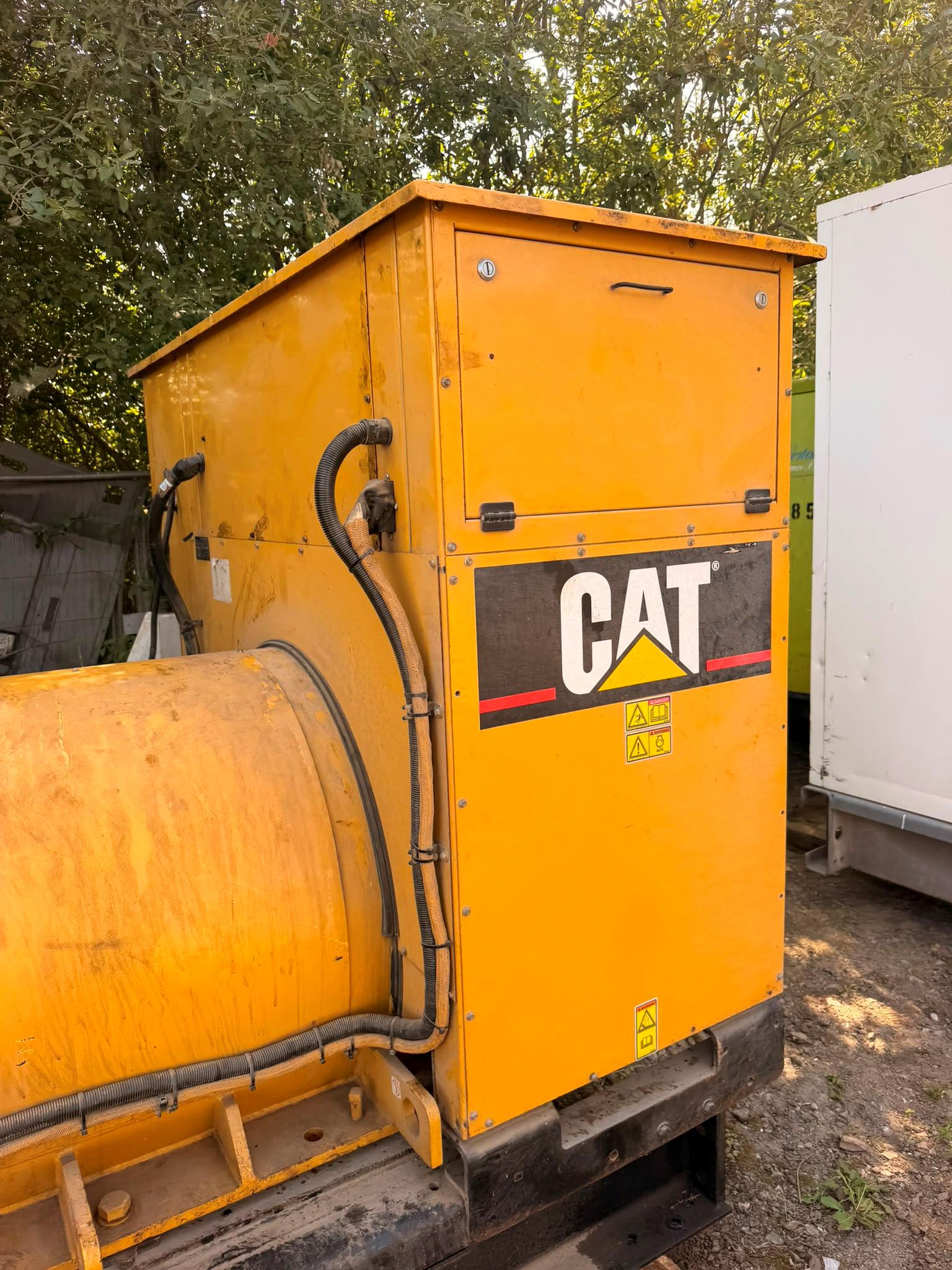 Alternator housing - 2007 Caterpillar C32 used generator