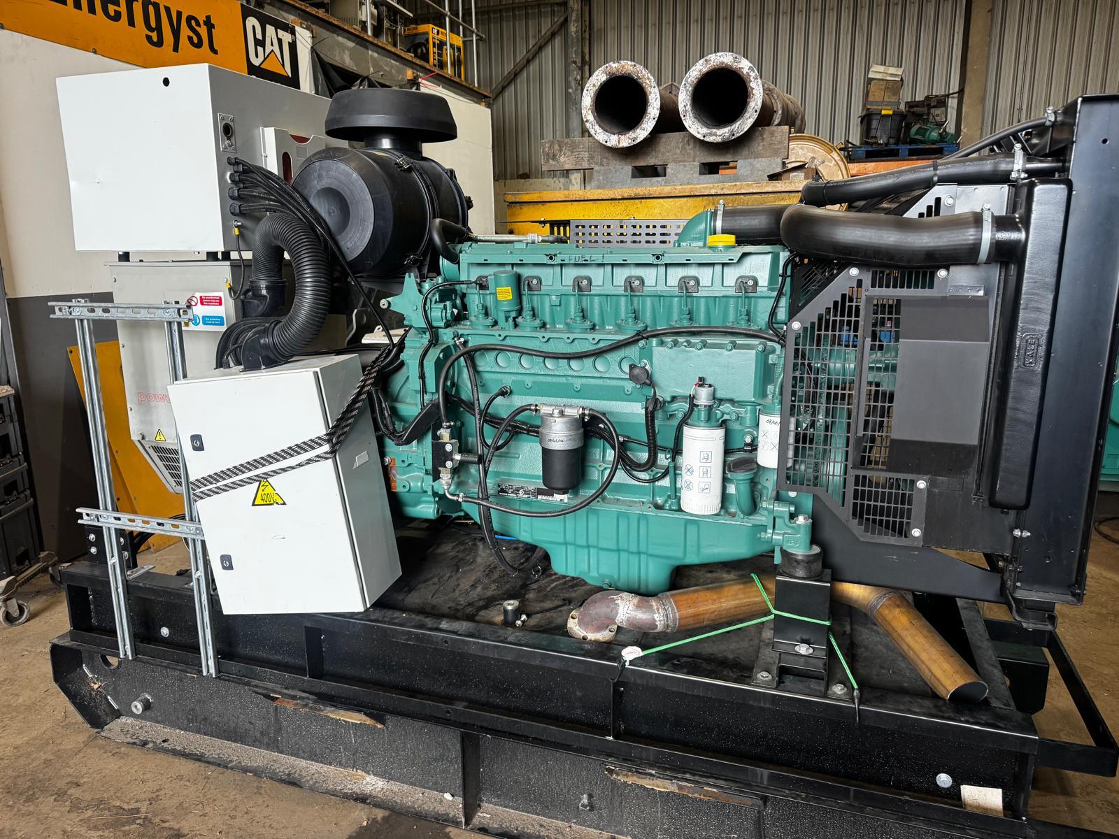 Volvo engine and radiator side view - 2008 Volvo 150 kVA used generator