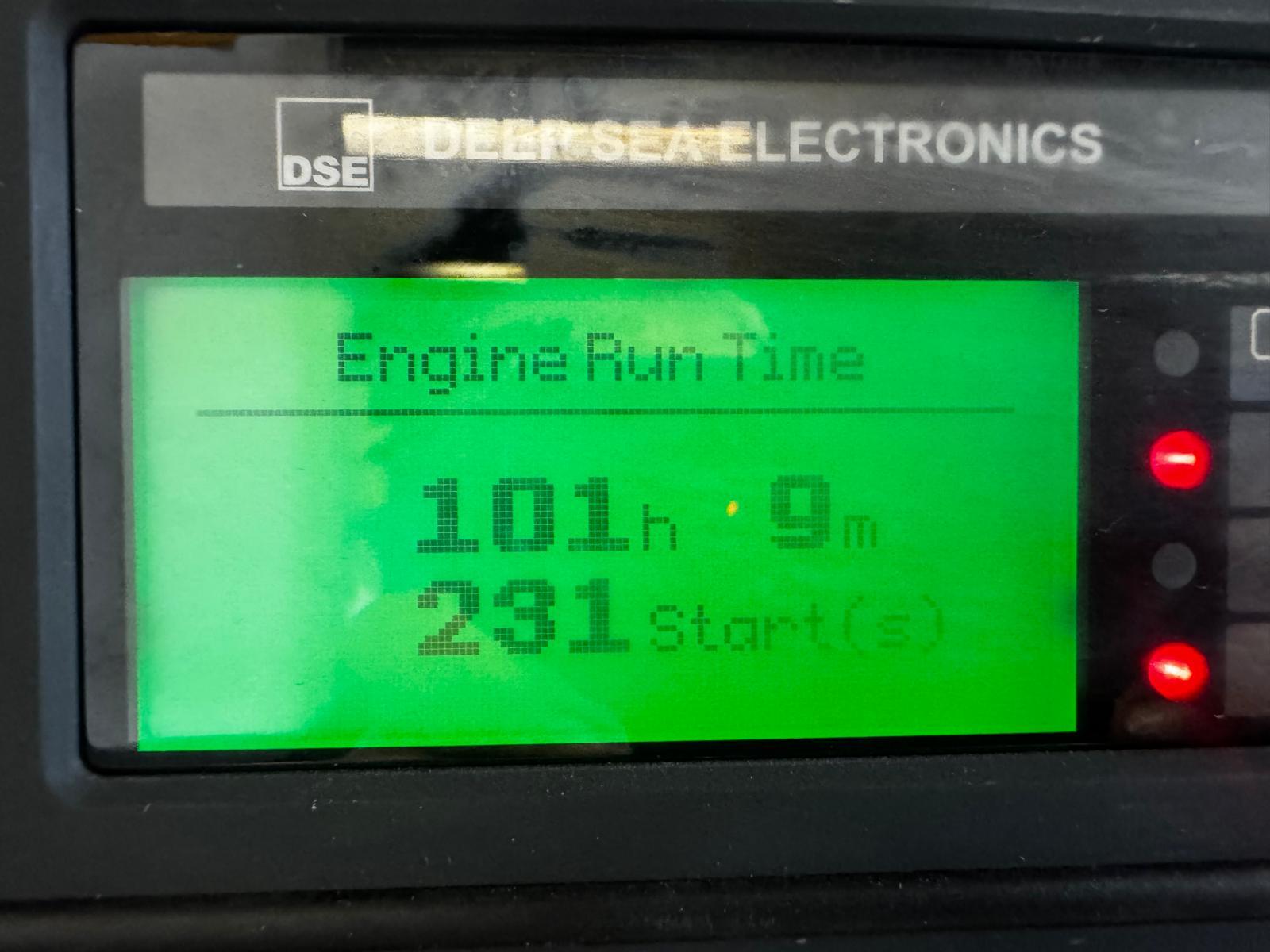 DSE display showing engine runtime - 2008 Volvo 150 kVA used generator